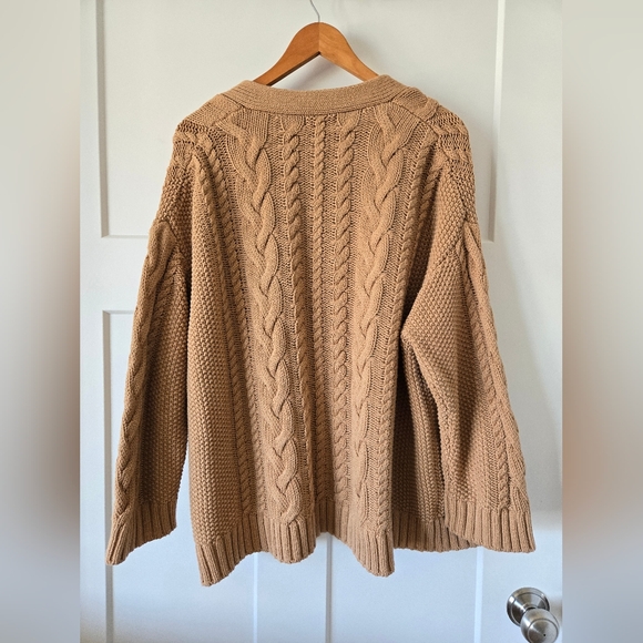 Quince Oversized Cable Knit Cardigan - Picture 2 of 5